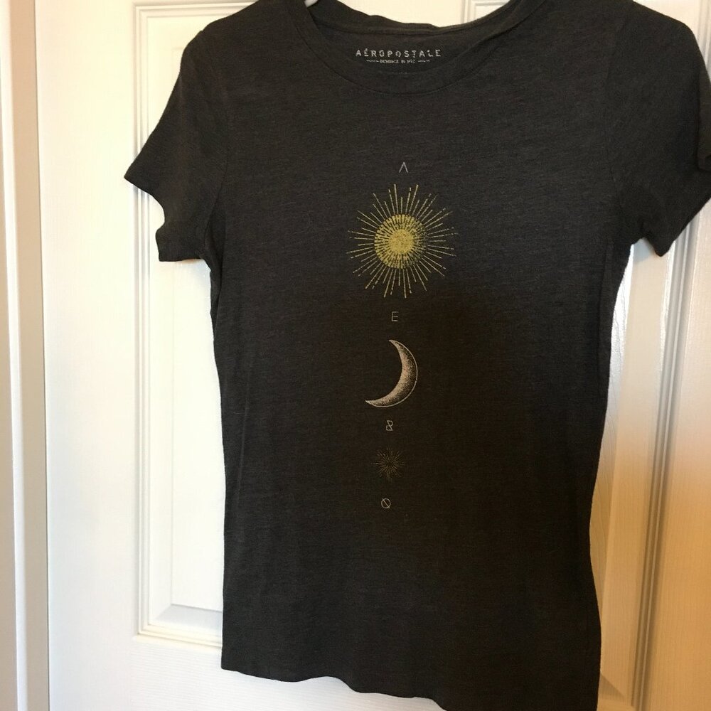 Aeropostale Medium Graphic Tee with Sun & Moon Design